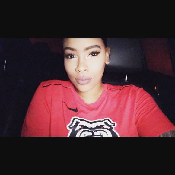 Meet your Posher, Tanisha - Picture 1 of 1